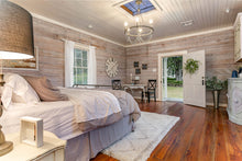 Load image into Gallery viewer, Magnolia Cottage