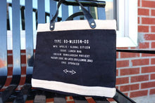 Load image into Gallery viewer, Petite market bag in black